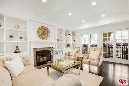 11723 Mayfield Avenue #2 Los Angeles, CA 90049