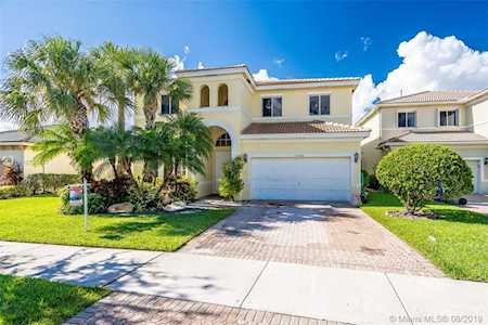 19436 SW 65th St Pembroke Pines, FL 33332