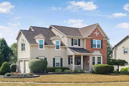 6483 Beaumont Square Lewis Center, OH 43035
