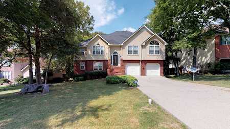 1215 Highland Hills Dr La Vergne, TN 37086