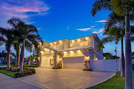 713 Sandpiper Way North Palm Beach, FL 33408