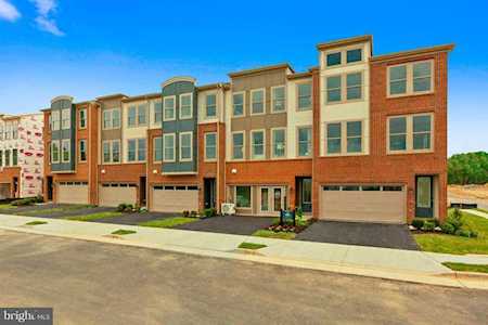 24466 Hawthorn Thicket Terrace Sterling, VA 20166