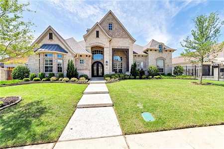 1013 Evergreen Place Southlake, TX 76092