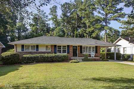 2419 Hunting Valley Dr Decatur, GA 30033