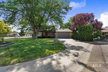 3815 W Sea Island Ct Meridian, ID 83646