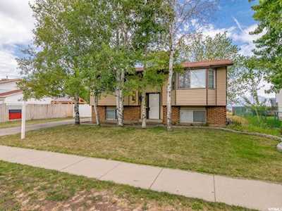 5485 S Le Chateau Way Salt Lake City, UT 84118