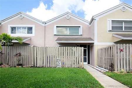 1360 NW 122nd Ter Pembroke Pines, FL 33026