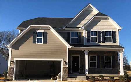 303 Windemere Rd Newport News, VA 23602