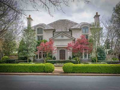 218 Cloister Green Ln Memphis, TN 38120