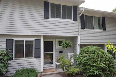 16 Beals Cove Rd #B Hingham, MA 02043