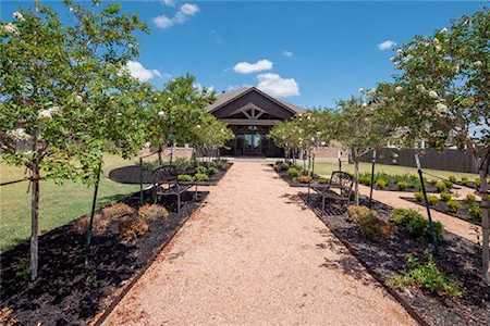 220 Hedgerow Ln Liberty Hill, TX 78642