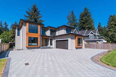 2285 Haversley Avenue Coquitlam, BC V3J 1W3