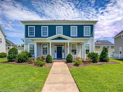 3006 Parkside Circle Suffolk, VA 23435