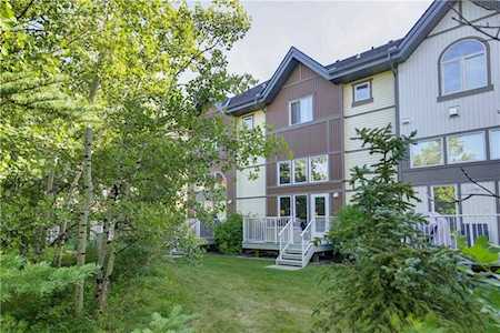 2009 Wentworth Villa(s) SW Calgary, AB T3H 4C8