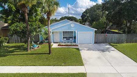 10117 Pinafore Lane Royal Palm Beach, FL 33411