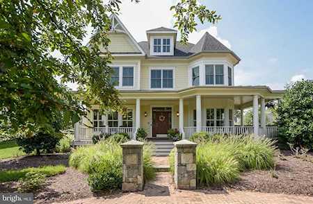 102 Bullard Circle Rockville, MD 20850