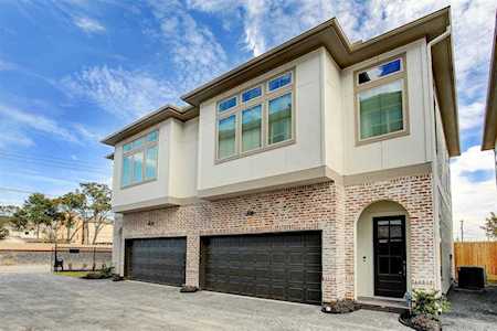 5209 Allen St Houston, TX 77007