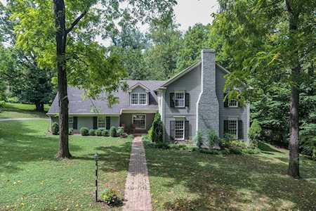 12204 E Osage Rd Anchorage, KY 40223