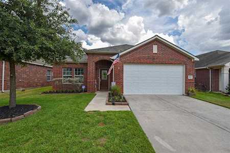 18826 Lantern Cove Ln Tomball, TX 77375
