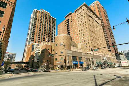40 E 9th St #1614 Chicago, IL 60605