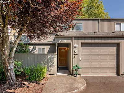 1513 NW Eastbrook Ct Beaverton, OR 97006
