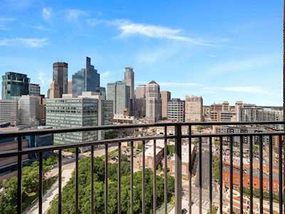 500 E Grant Street #1902 Minneapolis, MN 55404
