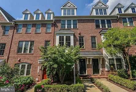 2509 S Kenmore Ct Arlington, VA 22206