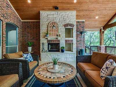 251 Grafton Ln Austin, TX 78737