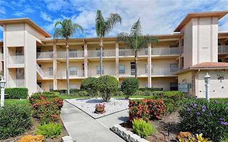 9630 Club South Circle #6105 Sarasota, FL 34238