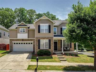 13502 Delstone Dr Huntersville, NC 28078