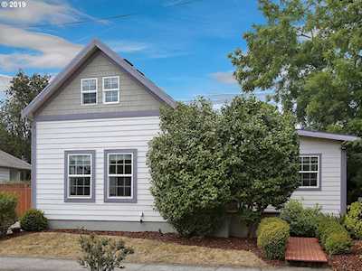 209 NE 74th Ave Portland, OR 97213