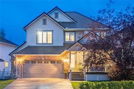 26 Rocky Ridge Landing NW Calgary, AB T3G 4E5
