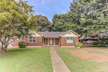 6978 E Heatherhill Dr Bartlett, TN 38135