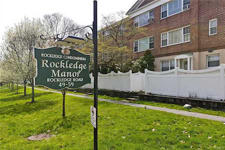 57 Rockledge Rd #22D Yonkers, NY 10708