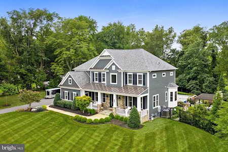 11645 Pine Tree Dr Fairfax, VA 22033