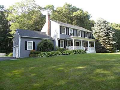 9 Pheasant Ln Charlton, MA 01507