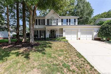 8914 Mccartney Way Charlotte, NC 28216