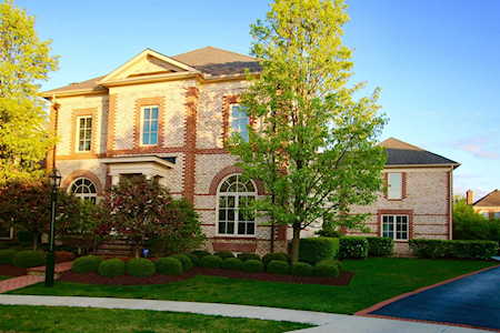 7215 Waterston New Albany, OH 43054
