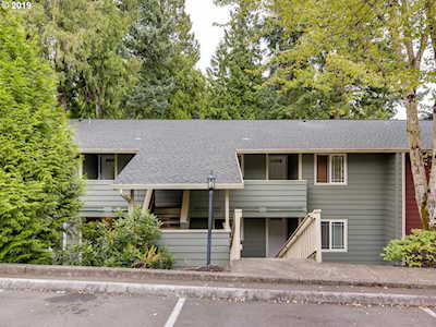 29700 SW Courtside Dr #47 Wilsonville, OR 97070