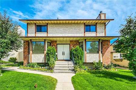 192 Edgepark Boulevard NW Calgary, AB T3A 4B9