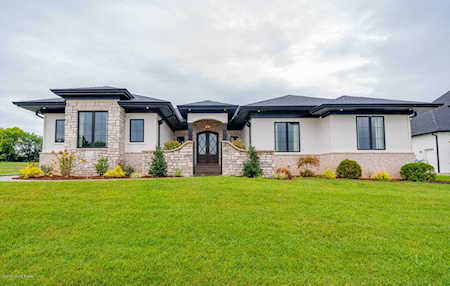 4026 Thomas Farm Dr Louisville, KY 40299