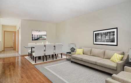 5029 North Haven Drive NW Calgary, AB T2K 2K5