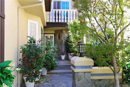 6076 Eaglecrest Drive Huntington Beach, CA 92648
