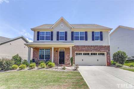 425 Shorehouse Way Holly Springs, NC 27540