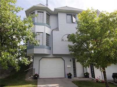 41 Patina View SW Calgary, AB T3H 3R4