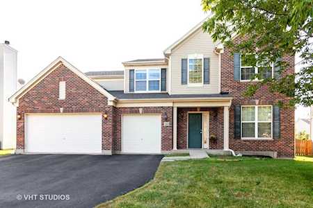 261 Hanburg Ln Bolingbrook, IL 60440