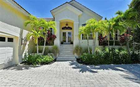 3525 White Lane Sarasota, FL 34242
