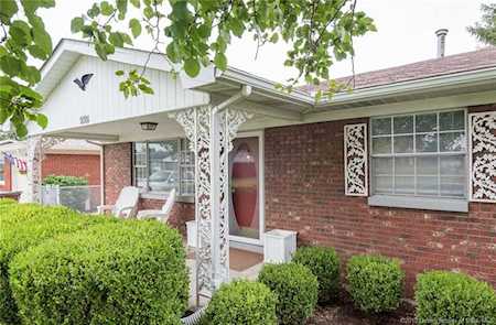926 Sunnyside Drive Clarksville, IN 47129