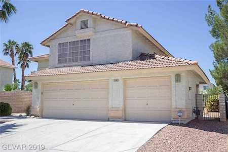 2505 Goldenmoon St Las Vegas, NV 89108