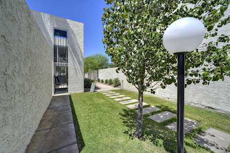 4654 N 40th Street Phoenix, AZ 85018